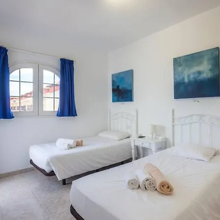 With Private Pool, Bbq, Wifi At Galera Villa Corralejo